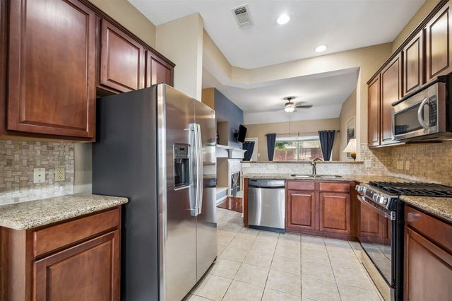 7206 Welshwood Lane, Sugar Land, TX 77479