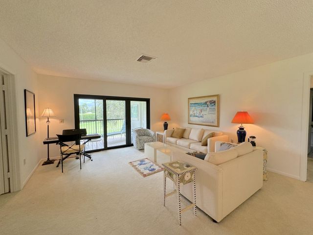 9 Stratford Drive E B, Boynton Beach, FL 33436