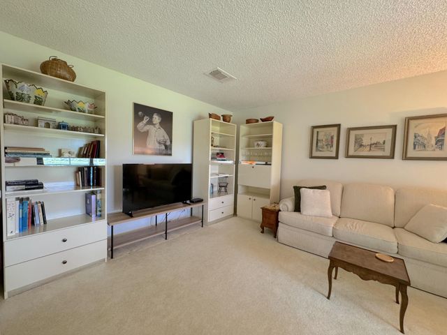 9 Stratford Drive E B, Boynton Beach, FL 33436