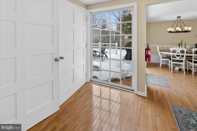 11 BALDWIN ST, Pennington, NJ 08534