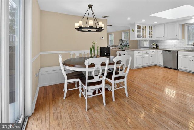 11 BALDWIN ST, Pennington, NJ 08534