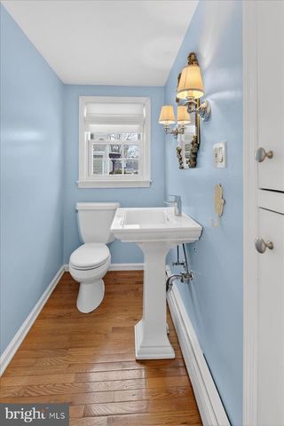 11 BALDWIN ST, Pennington, NJ 08534