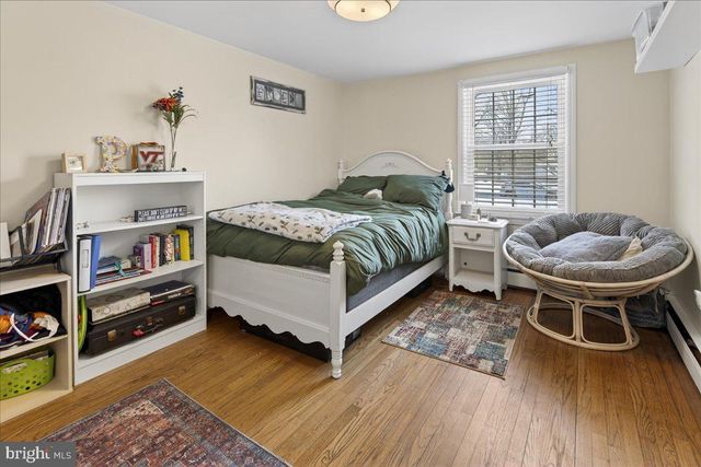 11 BALDWIN ST, Pennington, NJ 08534