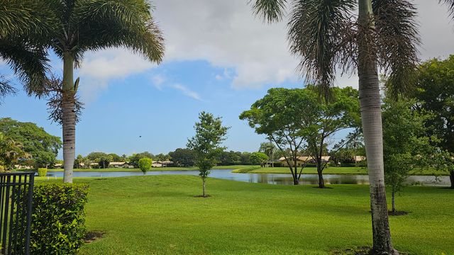 5876 Golden Eagle Circle, Palm Beach Gardens, FL 33418
