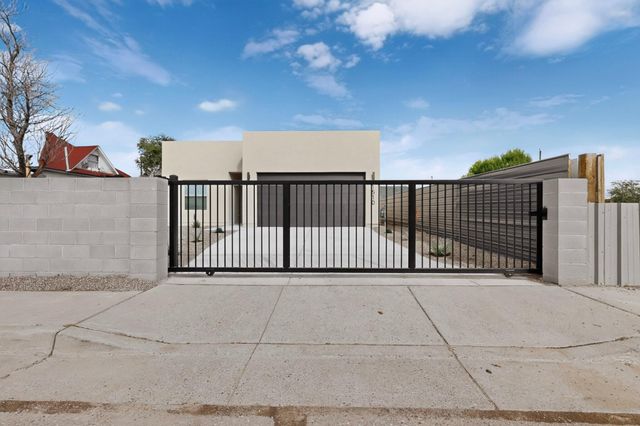1510 John Street SE, Albuquerque, NM 87102