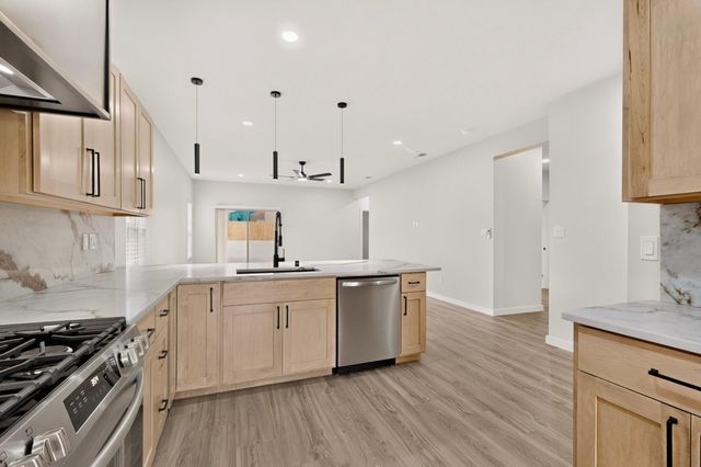 1510 John Street SE, Albuquerque, NM 87102