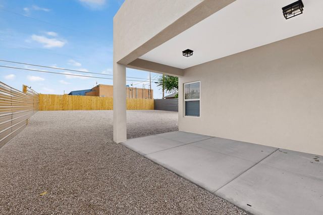 1510 John Street SE, Albuquerque, NM 87102