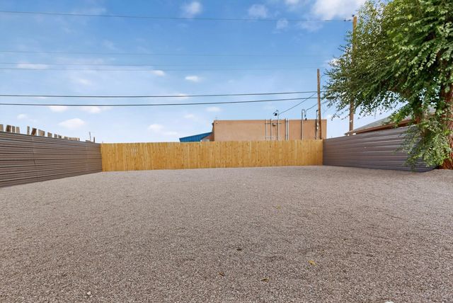 1510 John Street SE, Albuquerque, NM 87102