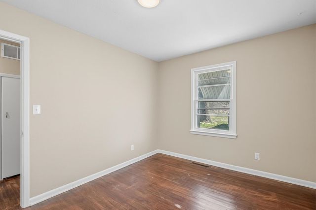 230 Turkle Ave, Haysville, KS 67060