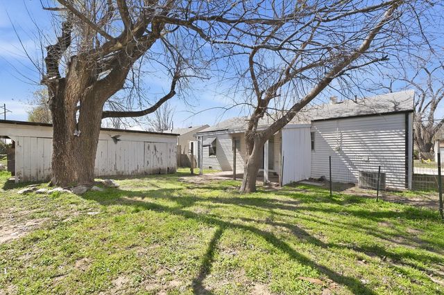 230 Turkle Ave, Haysville, KS 67060