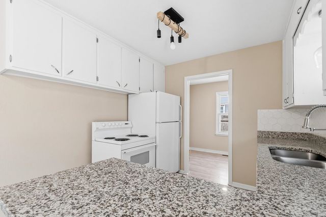 230 Turkle Ave, Haysville, KS 67060