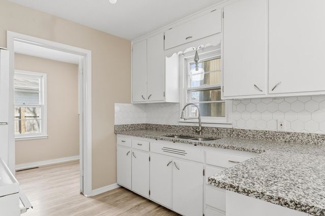 230 Turkle Ave, Haysville, KS 67060