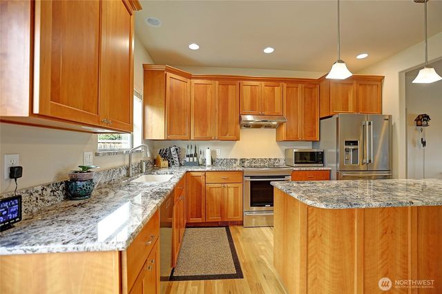 1612 Country Club Drive, Camano Island, WA 98282