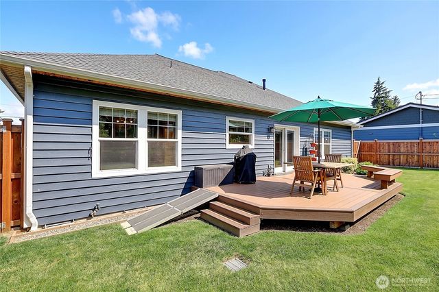 1612 Country Club Drive, Camano Island, WA 98282