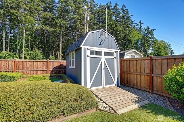 1612 Country Club Drive, Camano Island, WA 98282