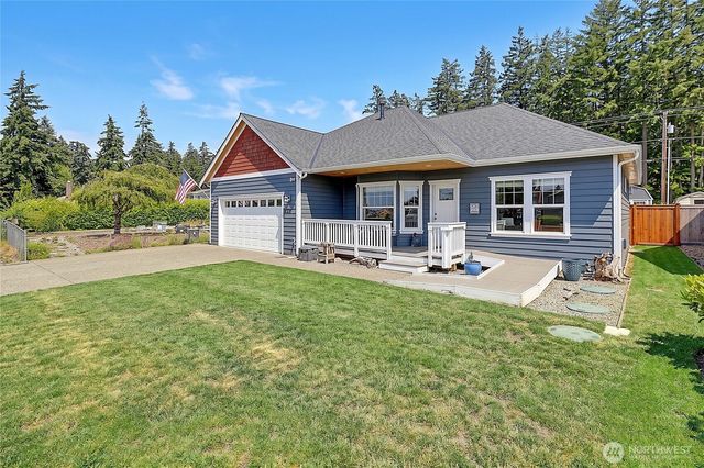 1612 Country Club Drive, Camano Island, WA 98282