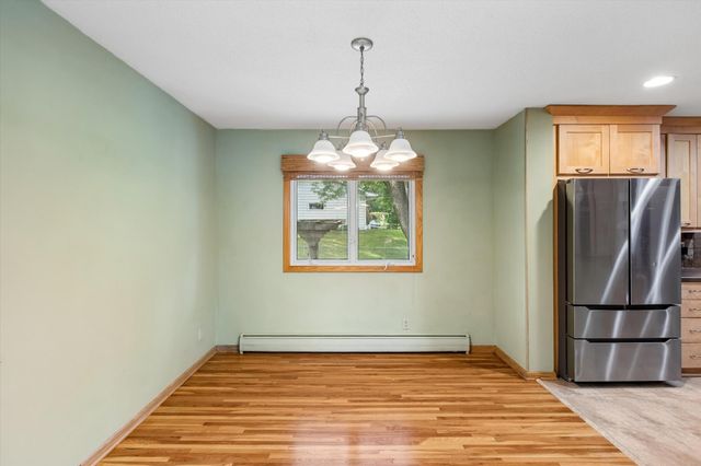 10930 Radisson Drive, Burnsville, MN 55337
