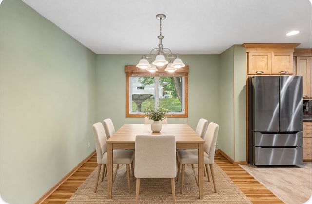 10930 Radisson Drive, Burnsville, MN 55337
