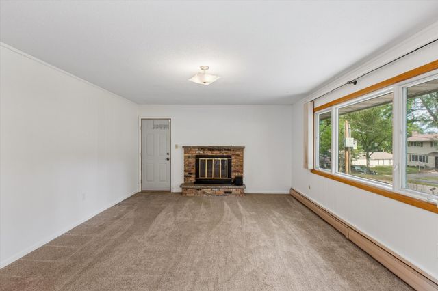 10930 Radisson Drive, Burnsville, MN 55337