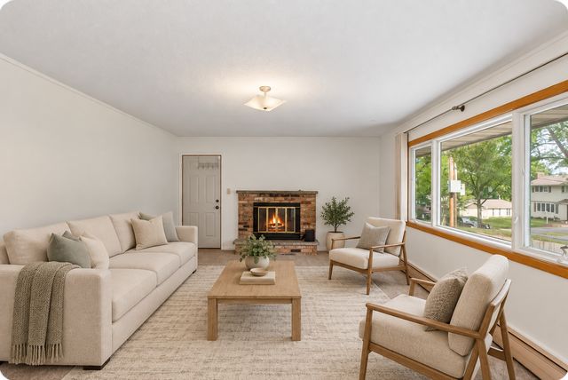 10930 Radisson Drive, Burnsville, MN 55337