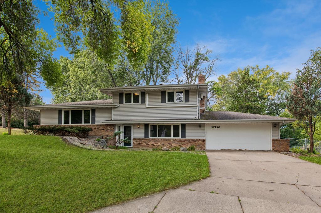 10930 Radisson Drive, Burnsville, MN 55337 — photo 3