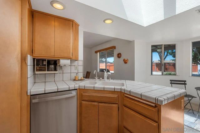 12450 Algonquin, Apple Valley, CA 92308