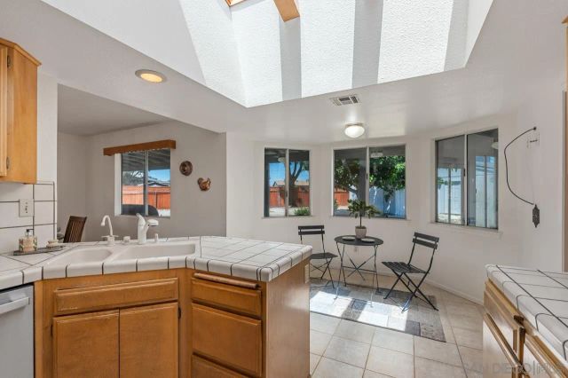 12450 Algonquin, Apple Valley, CA 92308
