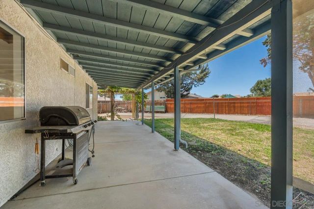 12450 Algonquin, Apple Valley, CA 92308