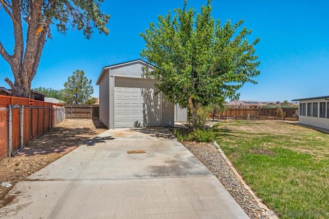 12450 Algonquin, Apple Valley, CA 92308
