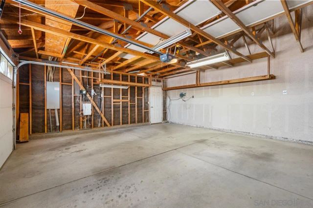 12450 Algonquin, Apple Valley, CA 92308
