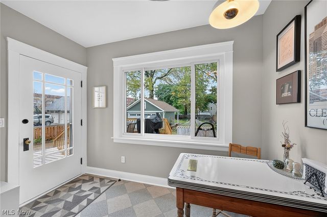 1358 Summit Avenue, Lakewood, OH 44107