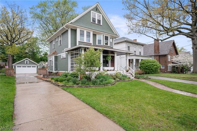 1358 Summit Avenue, Lakewood, OH 44107