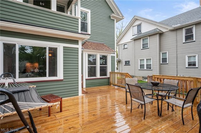 1358 Summit Avenue, Lakewood, OH 44107