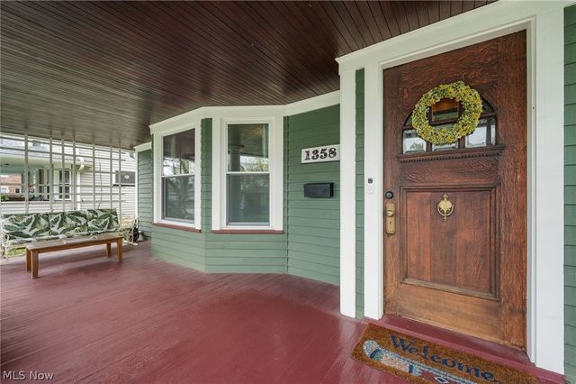 1358 Summit Avenue, Lakewood, OH 44107