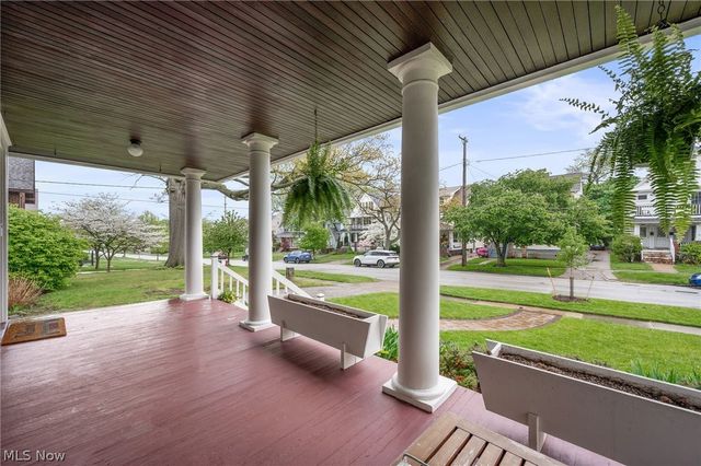 1358 Summit Avenue, Lakewood, OH 44107