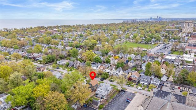 1358 Summit Avenue, Lakewood, OH 44107