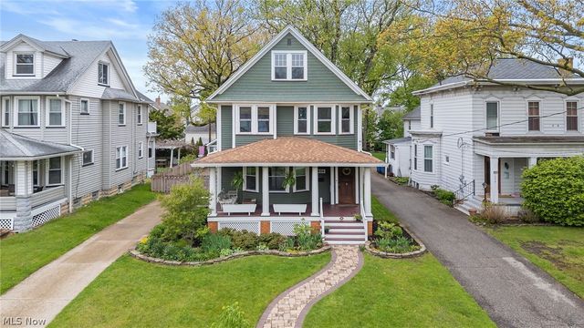1358 Summit Avenue, Lakewood, OH 44107