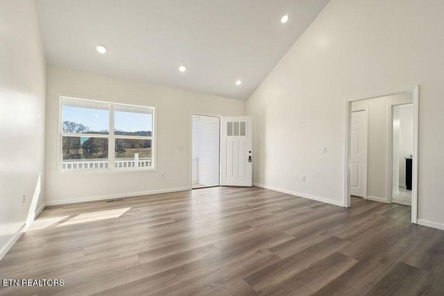 415 Dr I C Morgan Rd, Spencer, TN 38585