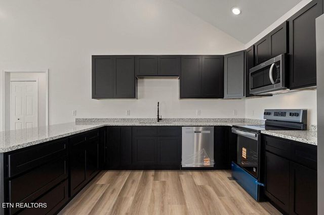 415 Dr I C Morgan Rd, Spencer, TN 38585