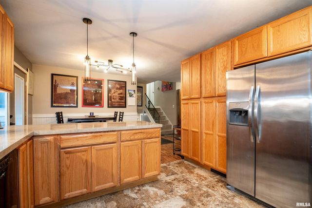 11718 W Hickory Springs Drive, Brimfield, IL 61517