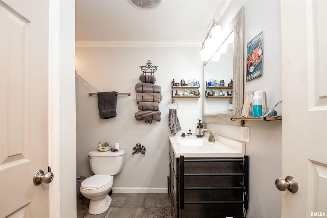 11718 W Hickory Springs Drive, Brimfield, IL 61517