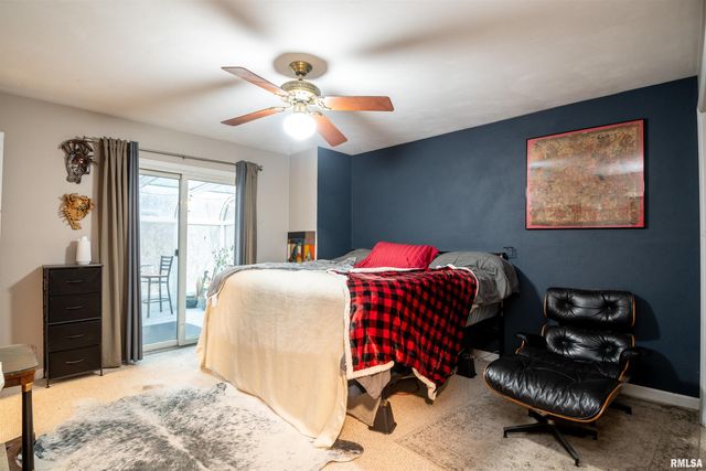 11718 W Hickory Springs Drive, Brimfield, IL 61517