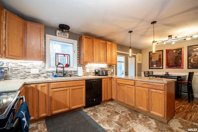 11718 W Hickory Springs Drive, Brimfield, IL 61517