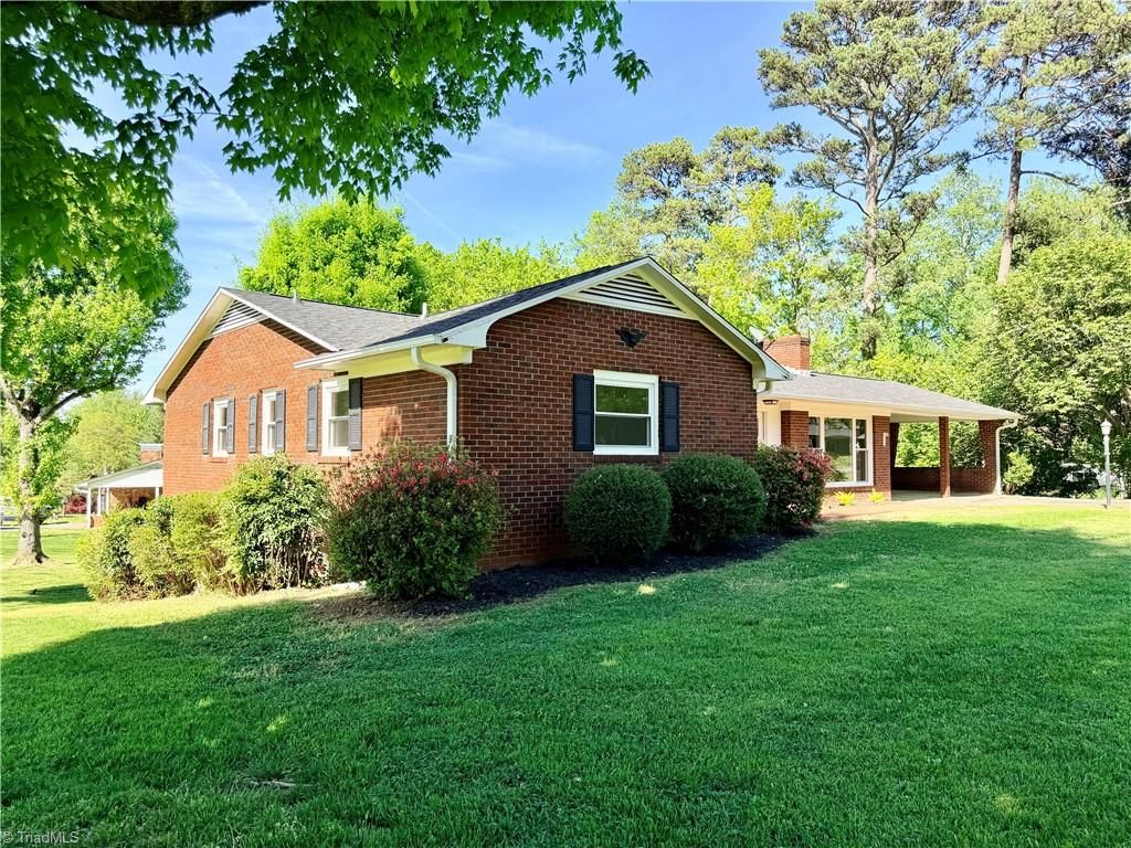 115 Adams Ridge Road, State Road, NC 28676