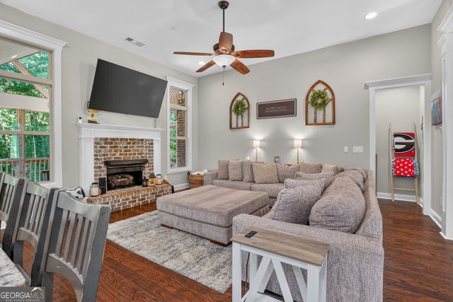 450 Ashley Glen Drive, Williamson, GA 30292