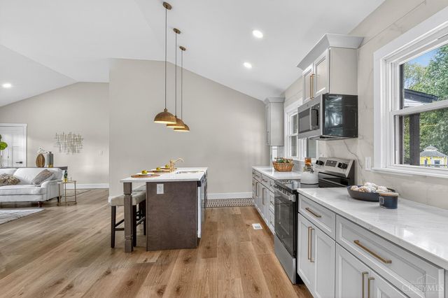 6399 Donjoy Drive, Blue Ash, OH 45242