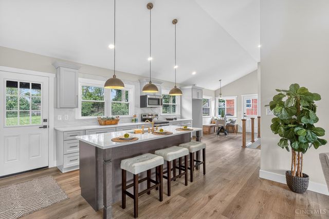 6399 Donjoy Drive, Blue Ash, OH 45242