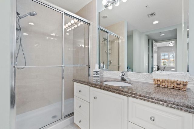 16 Harbour Isle Drive W 303, Fort Pierce, FL 34949