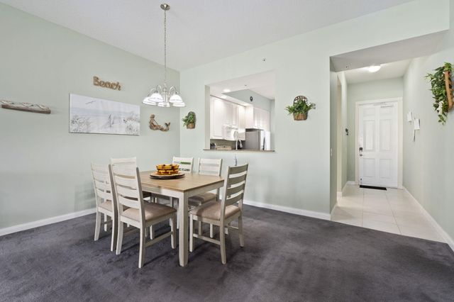 16 Harbour Isle Drive W 303, Fort Pierce, FL 34949