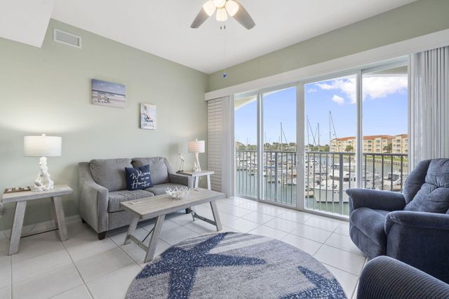16 Harbour Isle Drive W 303, Fort Pierce, FL 34949